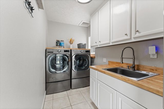 28515 Champions Ridge Road, Magnolia, TX 77354