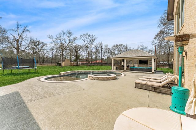 28515 Champions Ridge Road, Magnolia, TX 77354