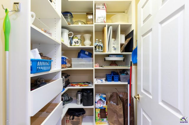 2080 Woodberry Run Drive, Snellville, GA 30078