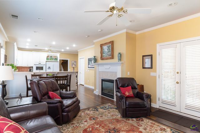 2080 Woodberry Run Drive, Snellville, GA 30078