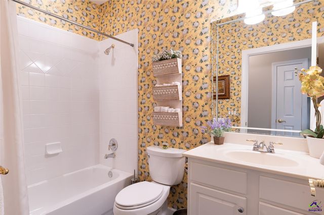 2080 Woodberry Run Drive, Snellville, GA 30078