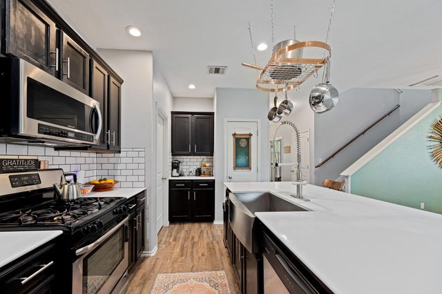 4516 Tiddle LN, Pflugerville, TX 78660