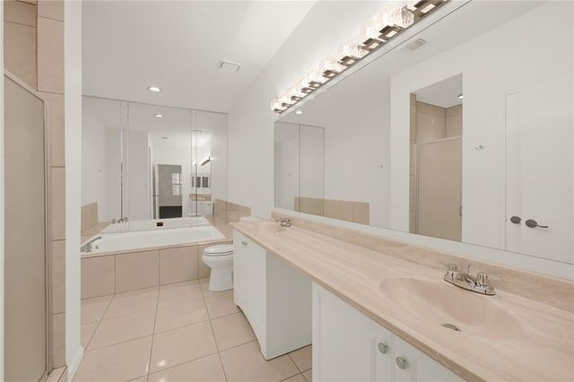 2860 Holly Hall Street 2860, Houston, TX 77054