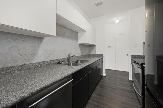 2860 Holly Hall Street 2860, Houston, TX 77054