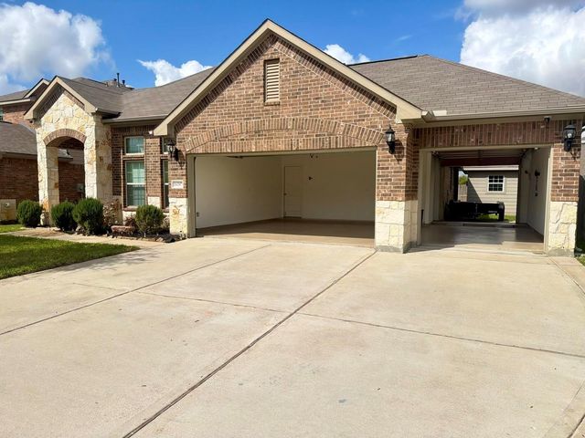 16207 Amber Brown Drive, Hockley, TX 77447