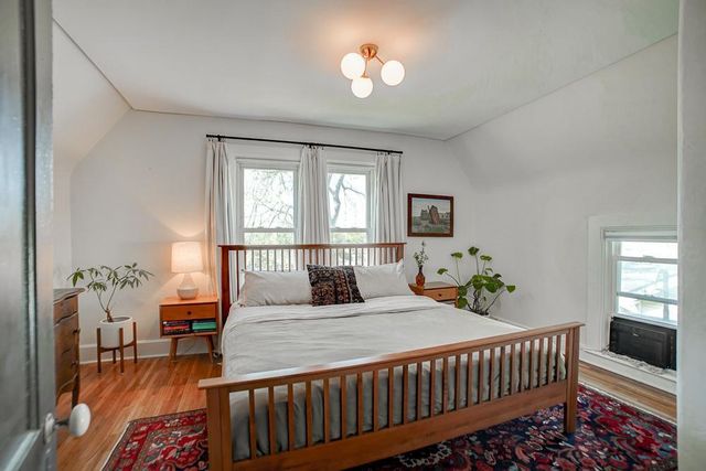 906 4th Street N, Stillwater, MN 55082