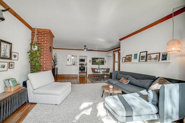 906 4th Street N, Stillwater, MN 55082