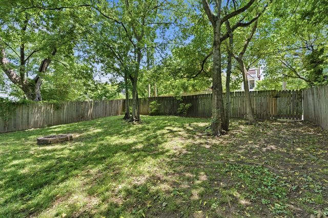 810 Fatherland St, Nashville, TN 37206