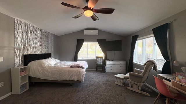15 Fairhaven, East Longmeadow, MA 01028