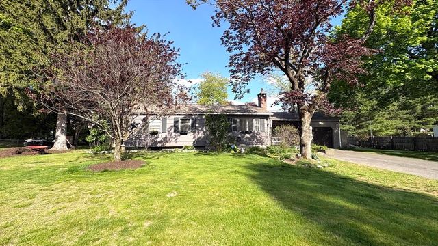 15 Fairhaven, East Longmeadow, MA 01028