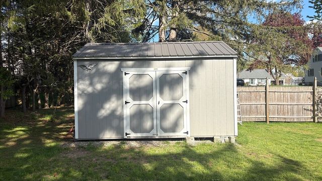 15 Fairhaven, East Longmeadow, MA 01028