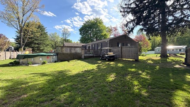 15 Fairhaven, East Longmeadow, MA 01028