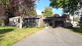 15 Fairhaven, East Longmeadow, MA 01028