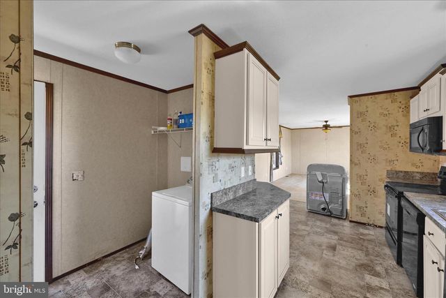 571 SCHUBERT RD, Bethel, PA 19507