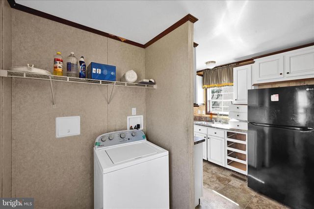 571 SCHUBERT RD, Bethel, PA 19507