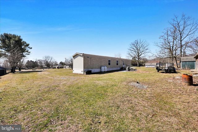 571 SCHUBERT RD, Bethel, PA 19507