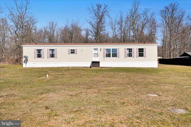 571 SCHUBERT RD, Bethel, PA 19507