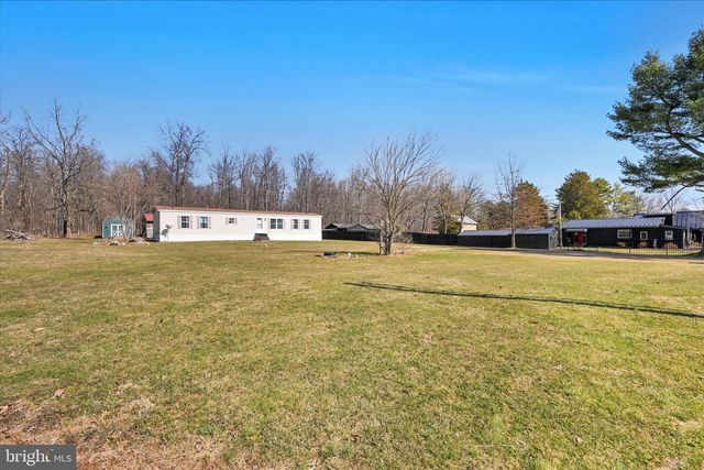 571 SCHUBERT RD, Bethel, PA 19507