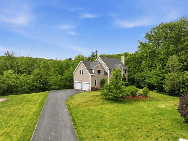 6 Pond Court, Leicester, MA 01611