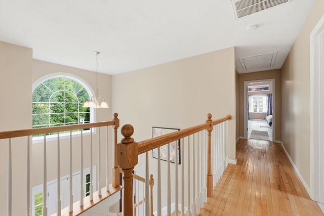 6 Pond Court, Leicester, MA 01611