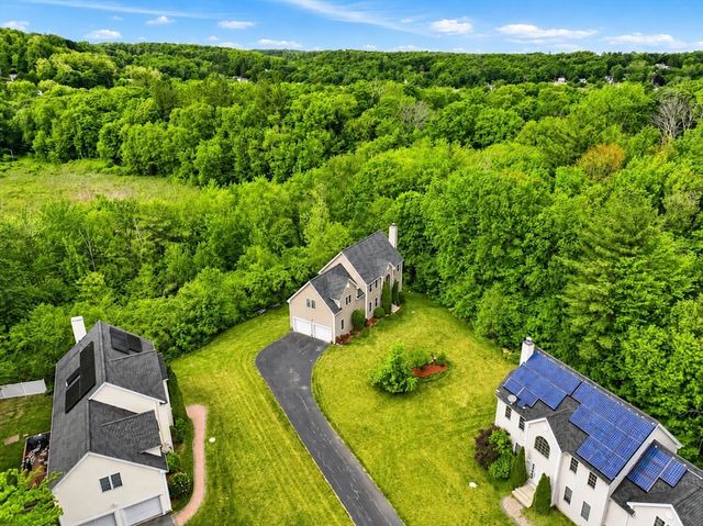 6 Pond Court, Leicester, MA 01611
