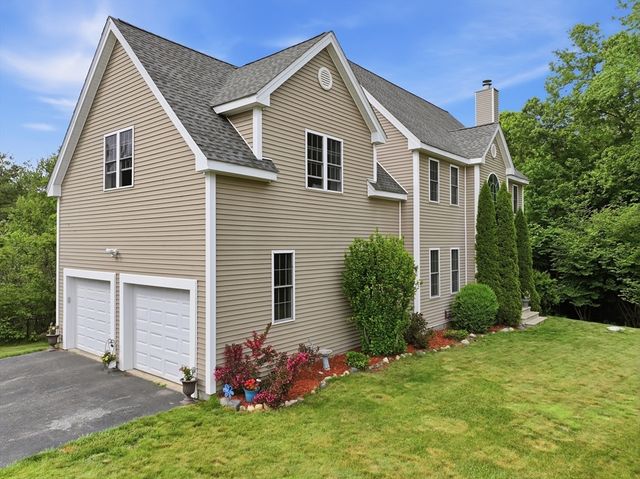 6 Pond Court, Leicester, MA 01611