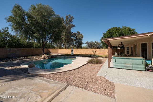 7245 E FORGE Circle, Mesa, AZ 85208