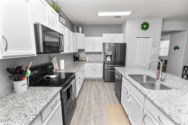 7226 CEDARCREST BOULEVARD, Lakeland, FL 33810