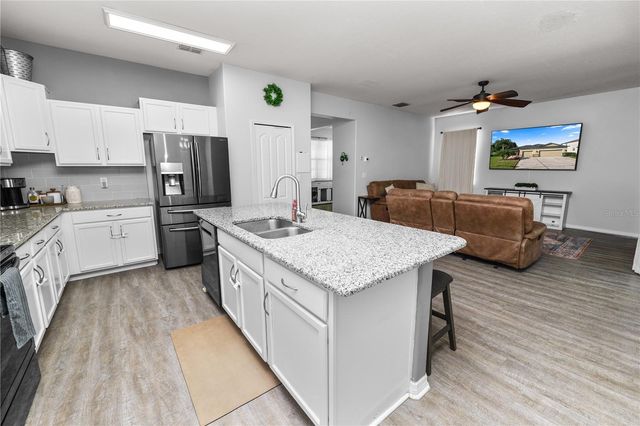 7226 CEDARCREST BOULEVARD, Lakeland, FL 33810