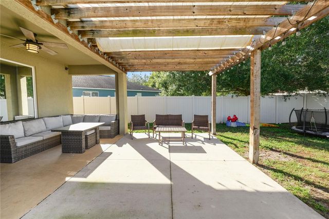 7226 CEDARCREST BOULEVARD, Lakeland, FL 33810