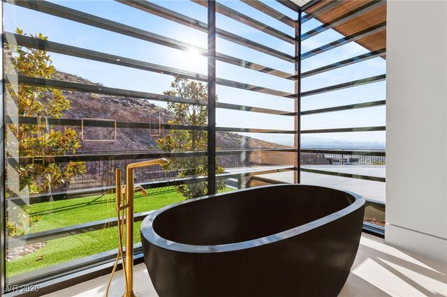 6 Hidden Heights Court, Henderson, NV 89012