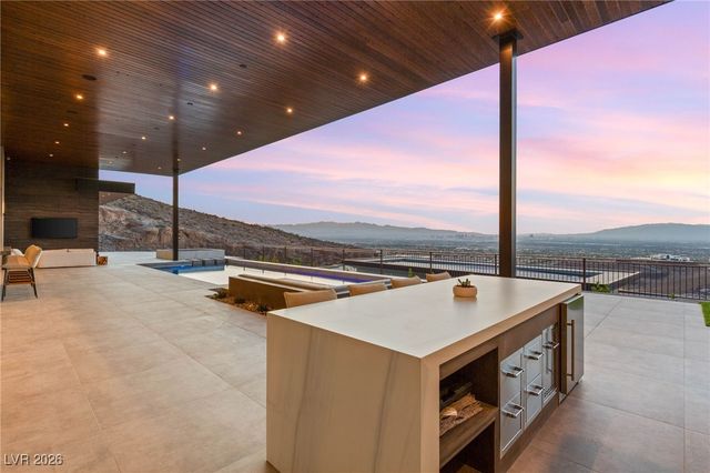 6 Hidden Heights Court, Henderson, NV 89012