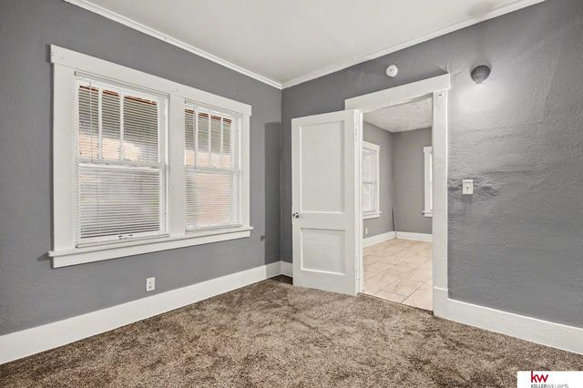 2870 Laurel Avenue, Omaha, NE 68111