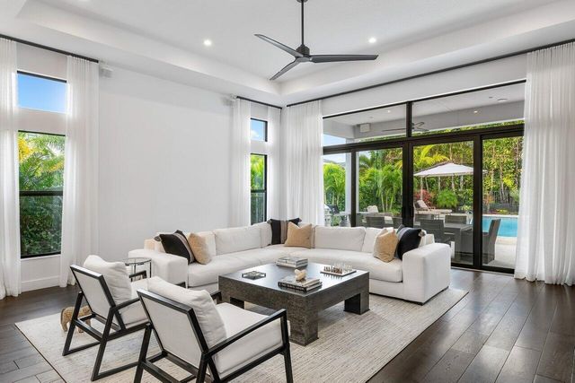 9109 Fiano Place, Boca Raton, FL 33496