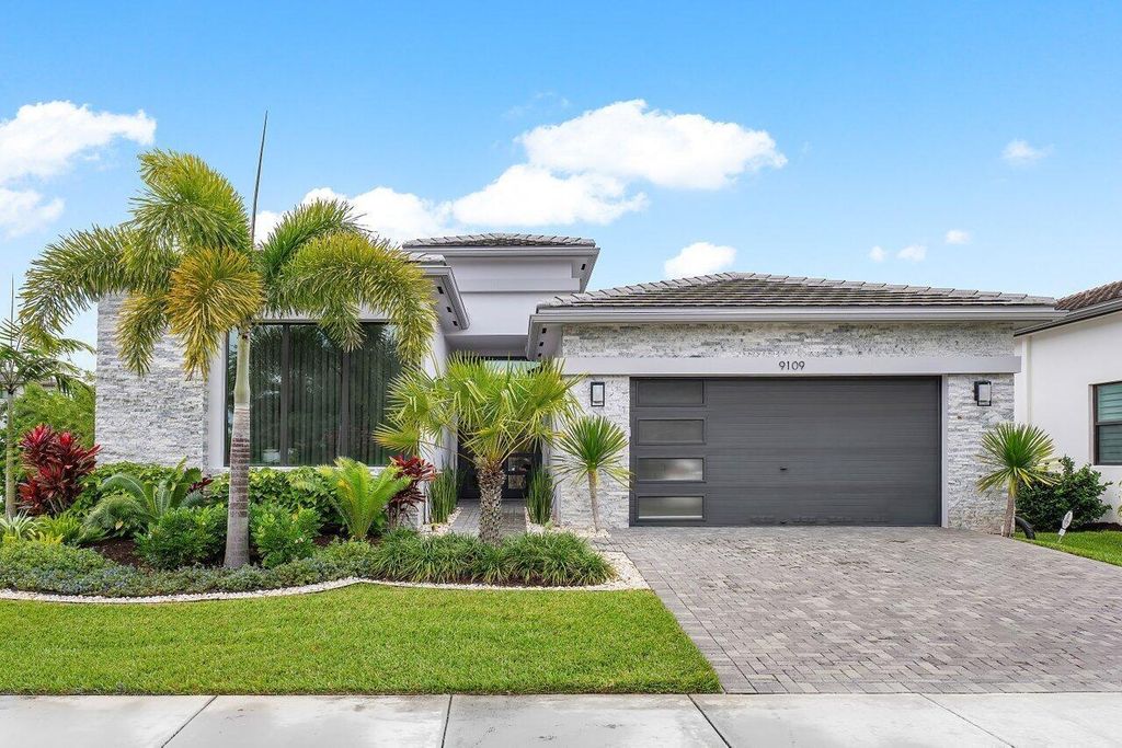 9109 Fiano Place, Boca Raton, FL 33496