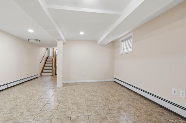 1372 Hollywood Avenue, Bronx, NY 10461
