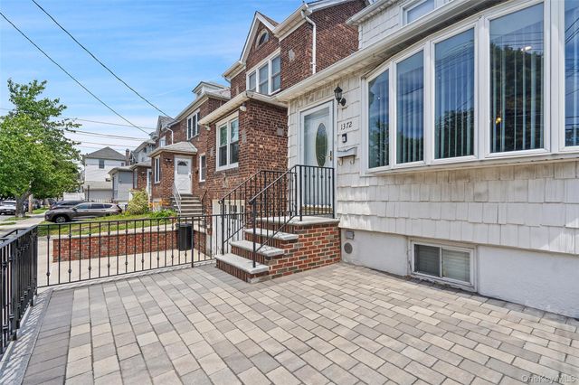 1372 Hollywood Avenue, Bronx, NY 10461