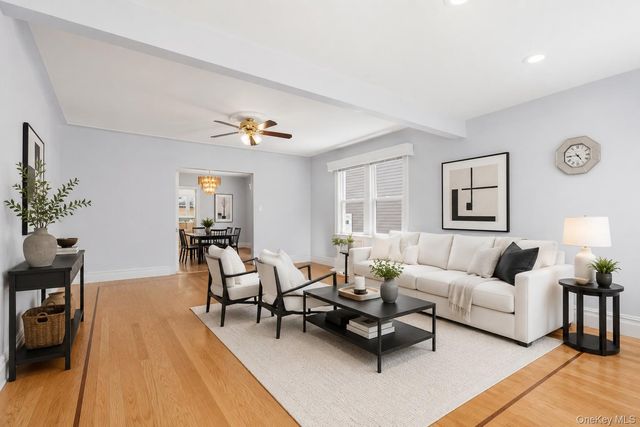 1372 Hollywood Avenue, Bronx, NY 10461