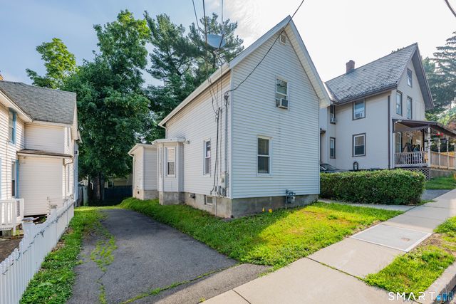 90 Myrtle Street, Meriden, CT 06450