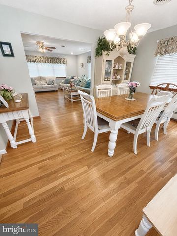 554 GOLD ST, Toms River, NJ 08753
