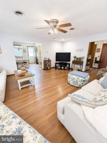 554 GOLD ST, Toms River, NJ 08753