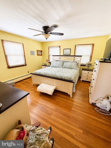 554 GOLD ST, Toms River, NJ 08753