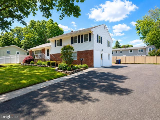 554 GOLD ST, Toms River, NJ 08753
