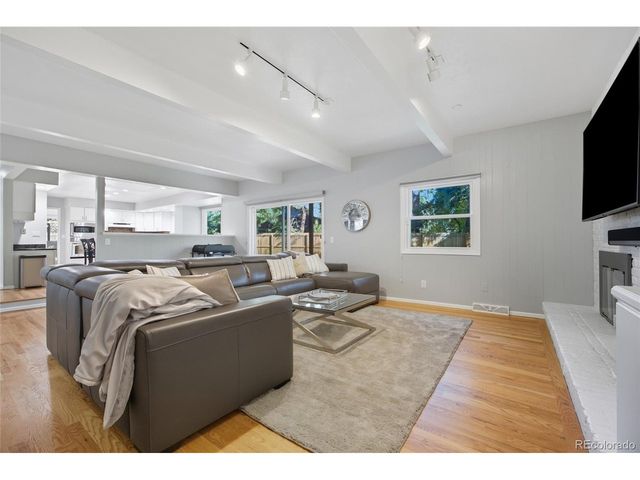 10885 E Crestline Pl, Englewood, CO 80111