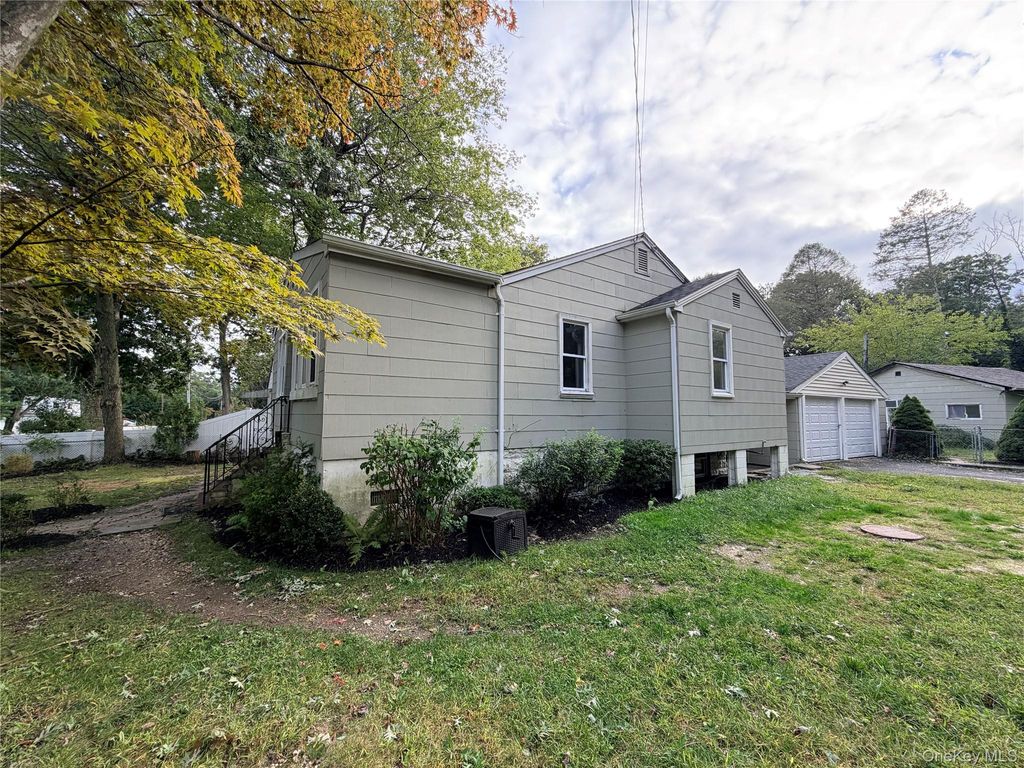 99 Central Avenue, Port Jefferson Station, NY 11776 — photo 2