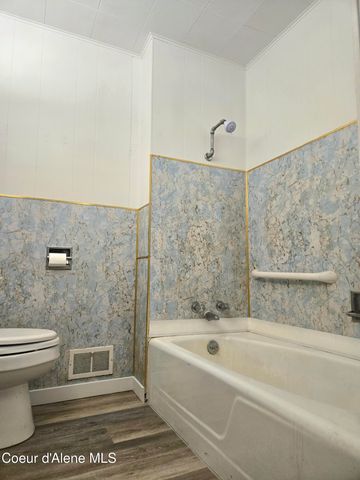 134 W Riverside Ave, Kellogg, ID 83837