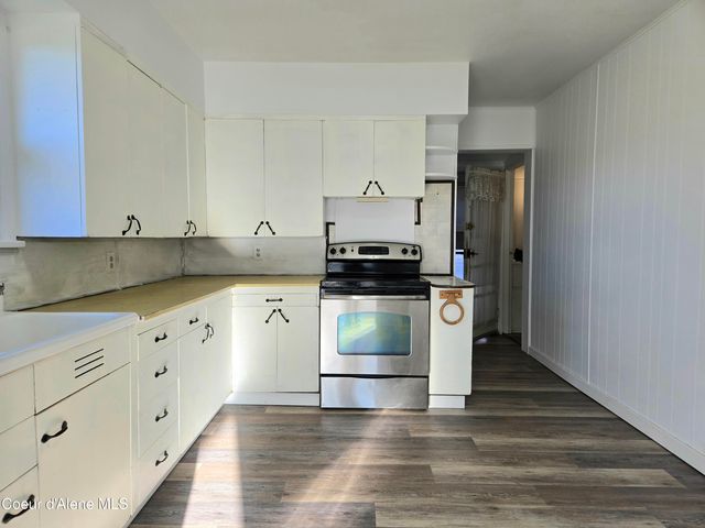 134 W Riverside Ave, Kellogg, ID 83837