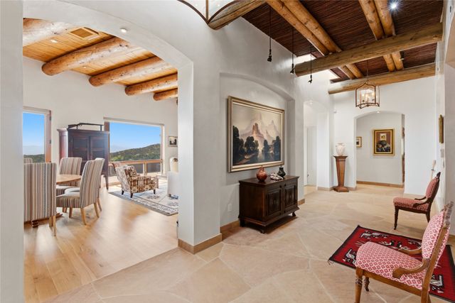 1008 S Summit Ridge, Santa Fe, NM 87501