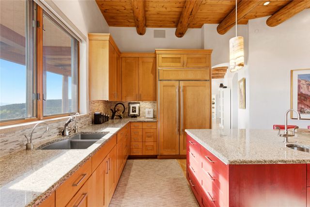 1008 S Summit Ridge, Santa Fe, NM 87501