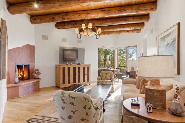 1008 S Summit Ridge, Santa Fe, NM 87501